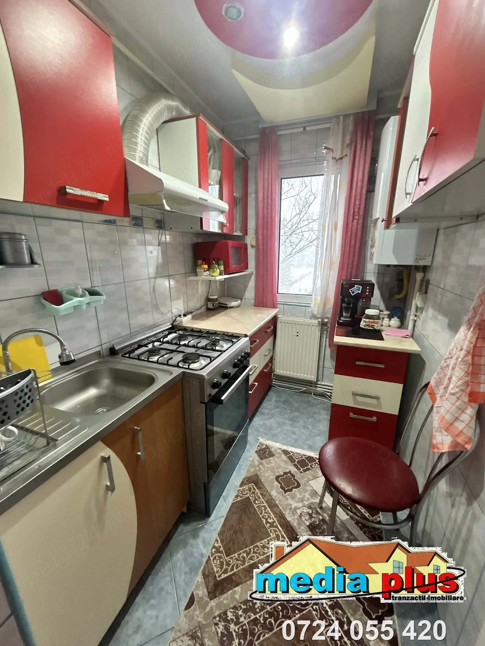 Apartament 4 camere de vânzare, Micro 38, mobilat și utilat, 
