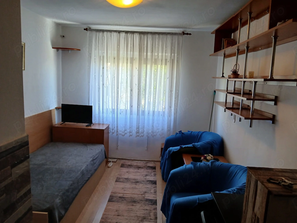 Inchiriez  ap  cu  o  camera 