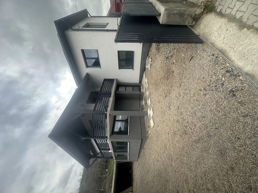 Casa de inchiriat cu 5 camere Baciu