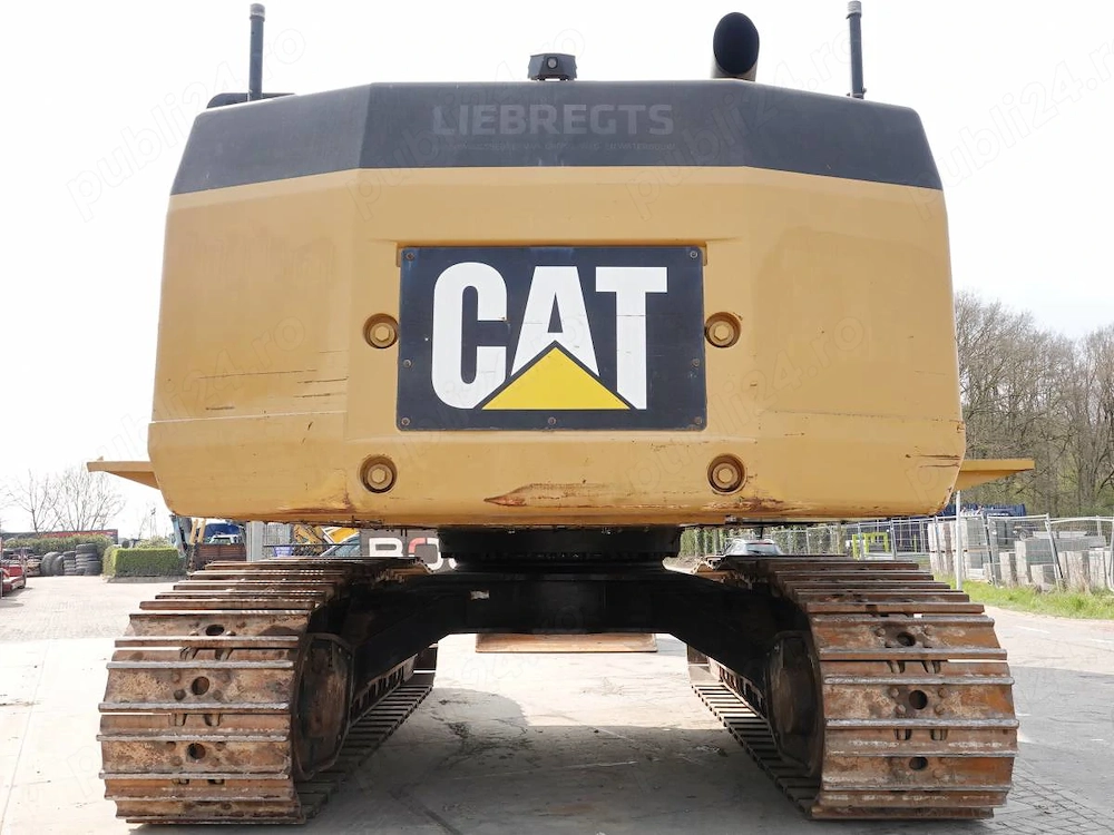 2011 Caterpillar 374D