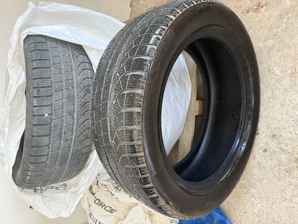 Anvelope iarna Pirelli 245/50/R19 .Achizitionate de noi,cu factura ,folosite 1 Saxon 2025/2026.