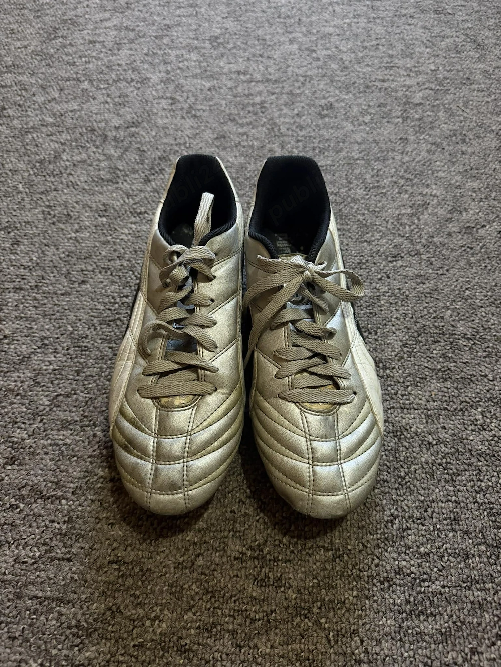 vand papuci de fotbal cu crampoane puma 