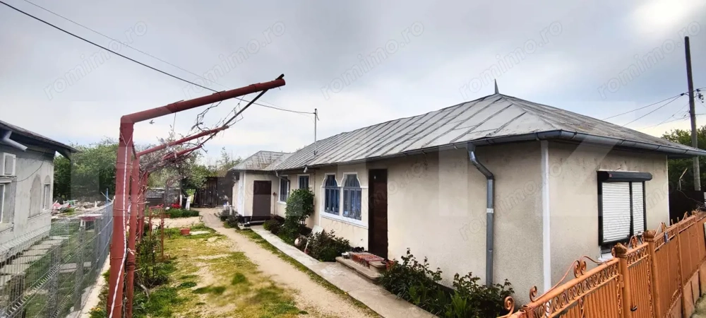  Casa Găești – Aproape de Centru, 1600 mp Teren Generos - Livada Gradina