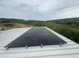 Sistem 8 kw complet cu baterii de stocare 5.12kw