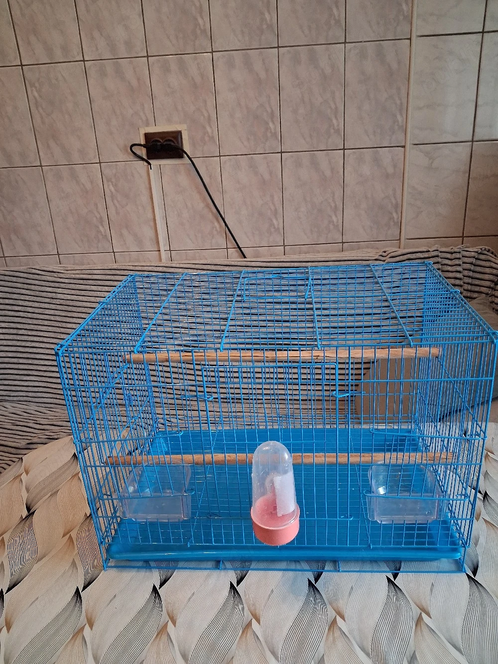 vinzare colivii canari