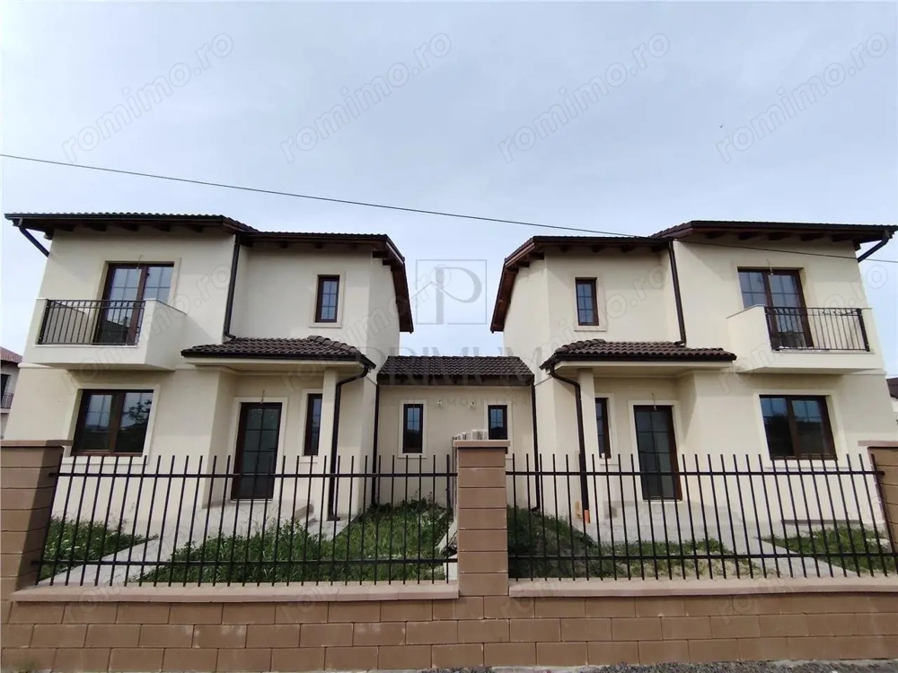 Duplex despartit prin camera tehnica - toate utilitatile- zona excelenta