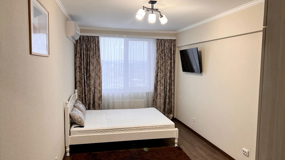 Apartament de vanzare de 2 camere in zona Drumul Taberei aproape de metrou.