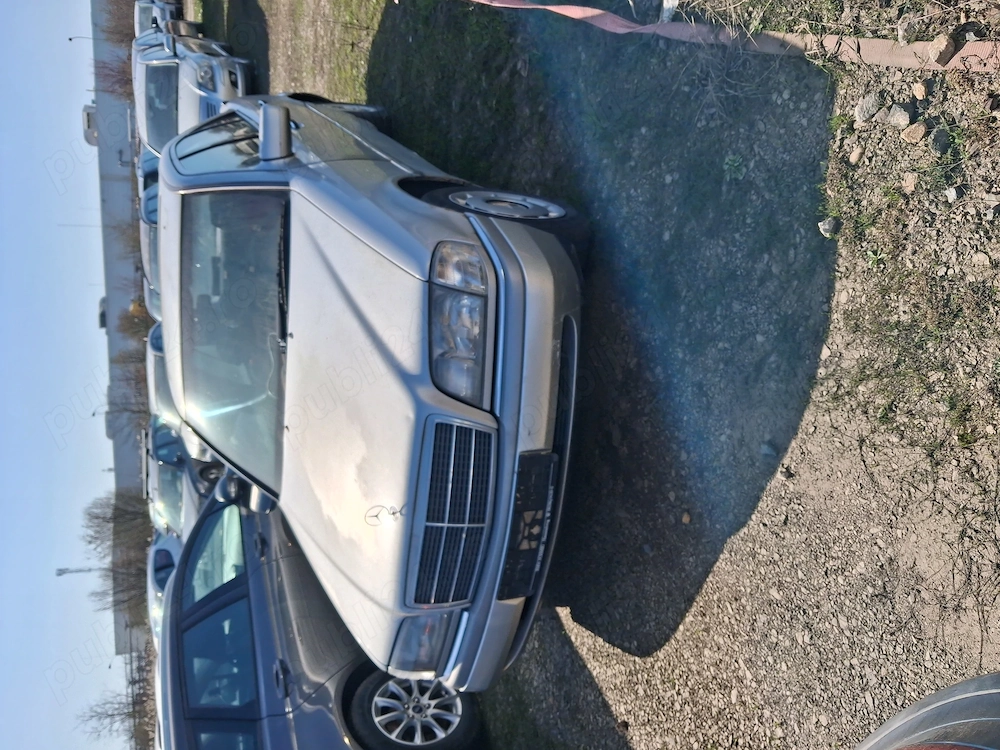 Vand dezmembrez schimb Mercedes c180