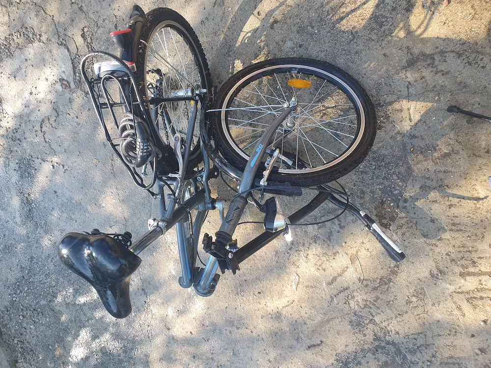 Vând biciclete DHS pliabile.