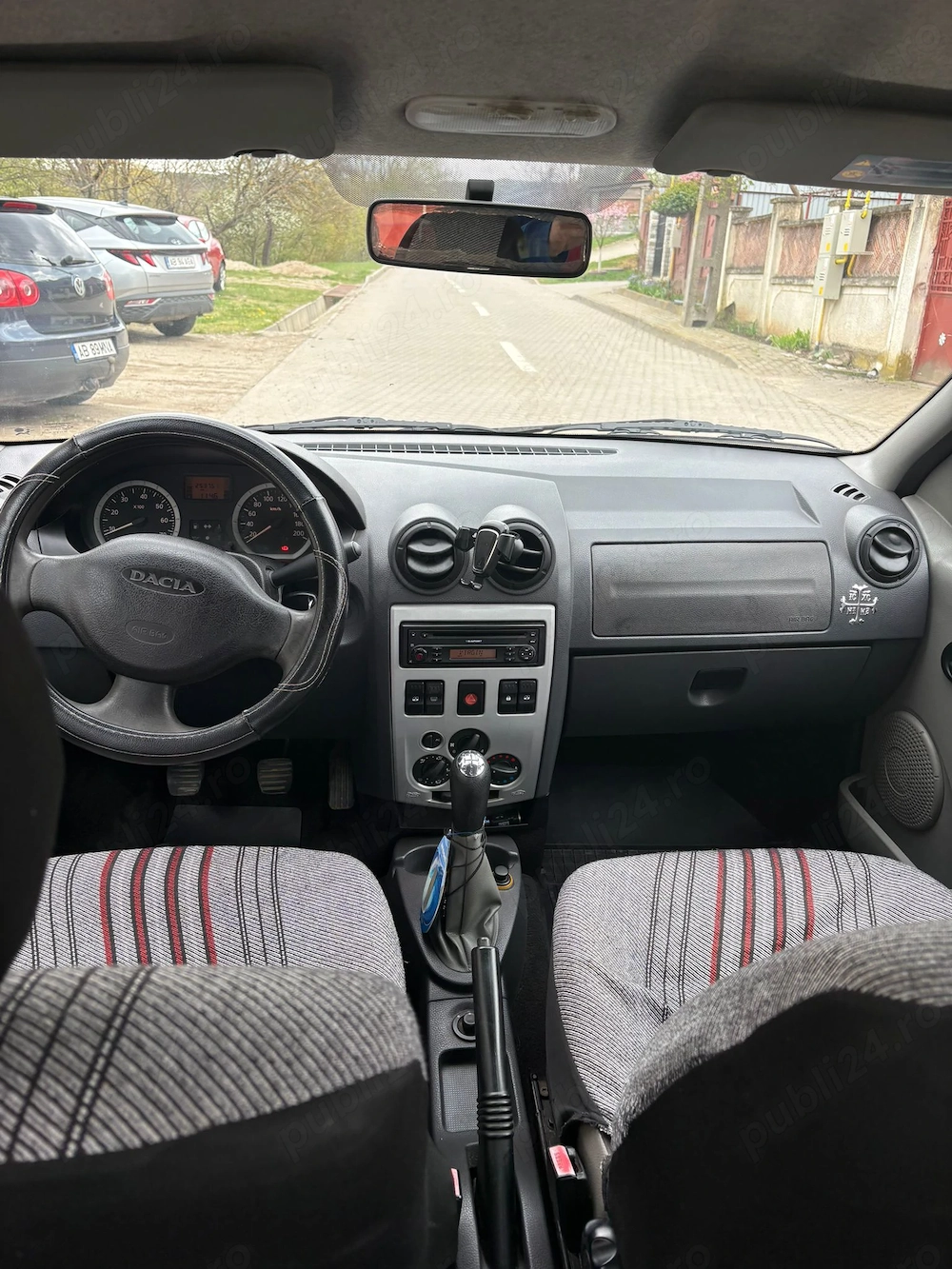 Dacia Logan    legenda care nu moare, doar se mai odihnește! 