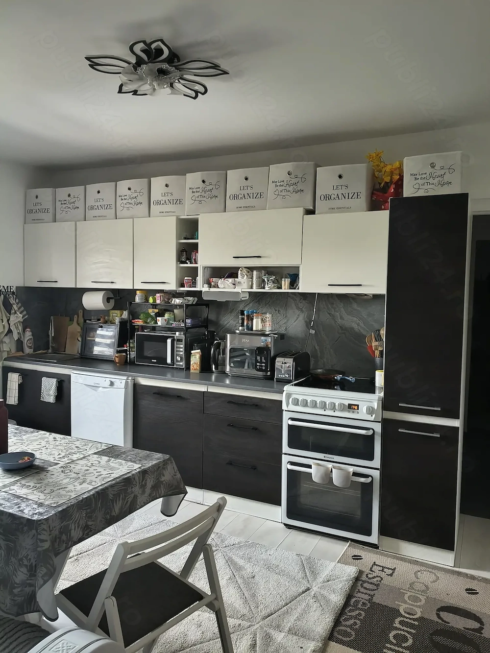 Vând apartament 50m+garsoniera30m