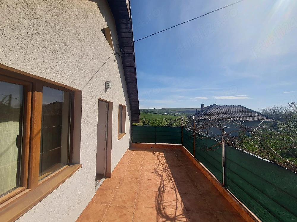 Proprietar, vand casa P+1, loc Valcele