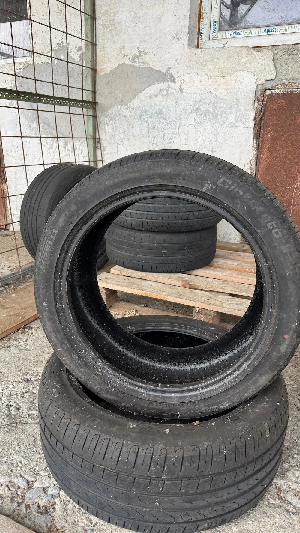 Anvelope vară 235/45/18