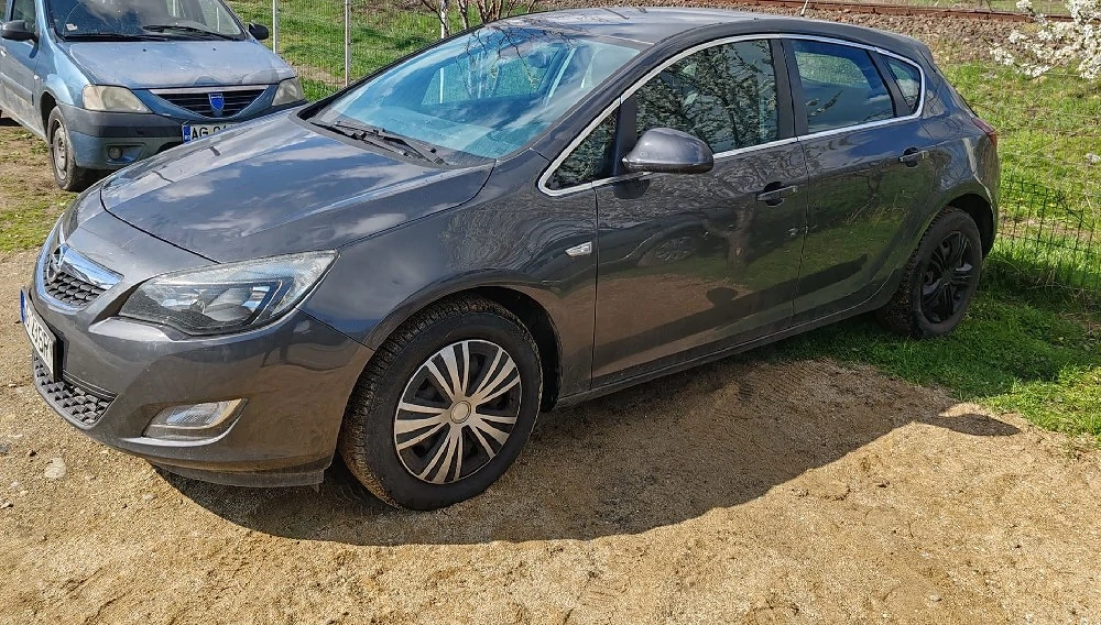 Opel astra J 2010