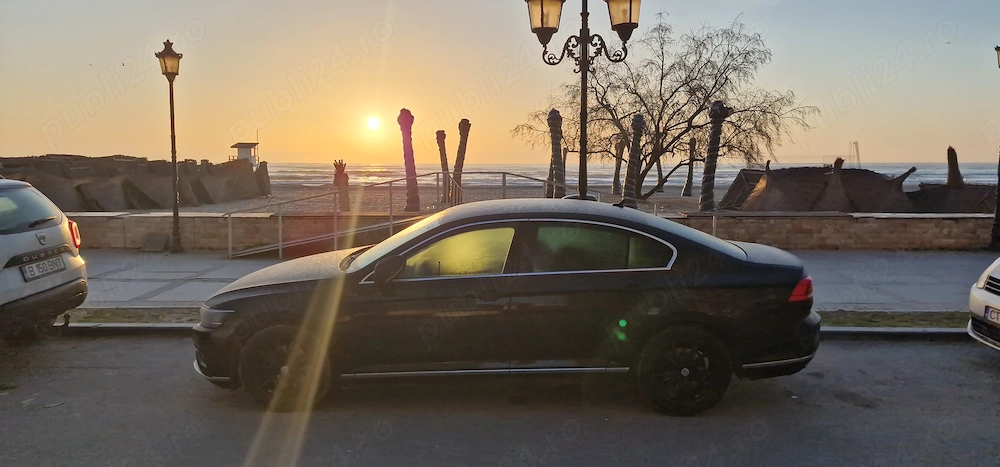 Volkswagen Passat facelift 2020 2.0D DSG7,  Alcantara, Clima 3 zone, scaune incalzite masaj 