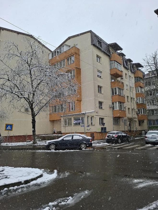  Apartament 3 camere | Zona Girocului   Pădurice