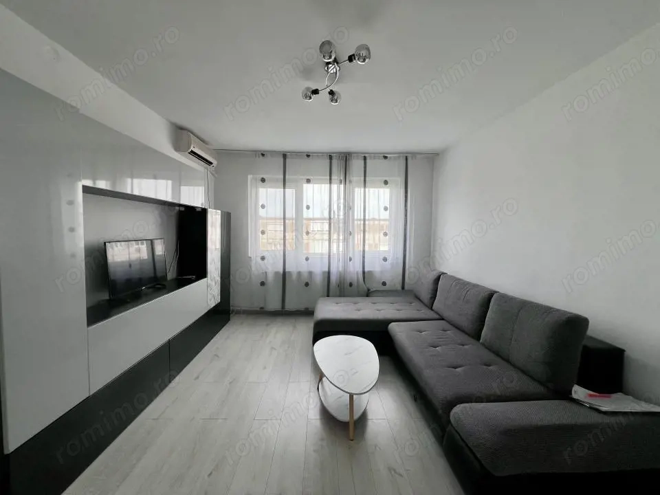  Apartament 3 camere, 52 mp utili, etaj 4 - zona Cetatii