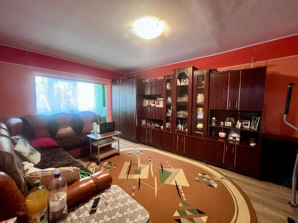  Apartament 3 camere, 69 mp utili, decomandat, parter - zona Soarelui