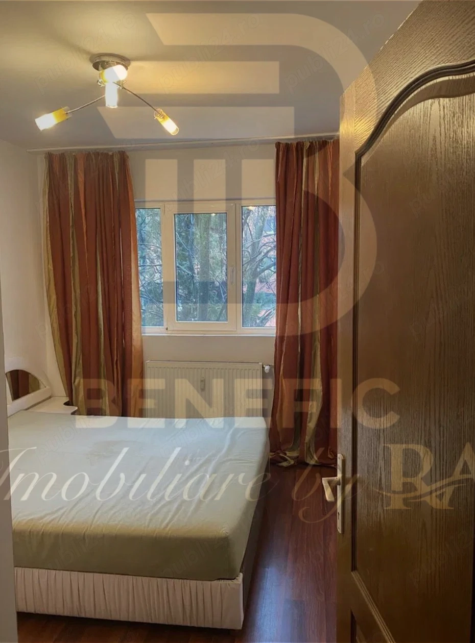 De vanzare apartament 3 camere, semidecomandat, Ploiesti