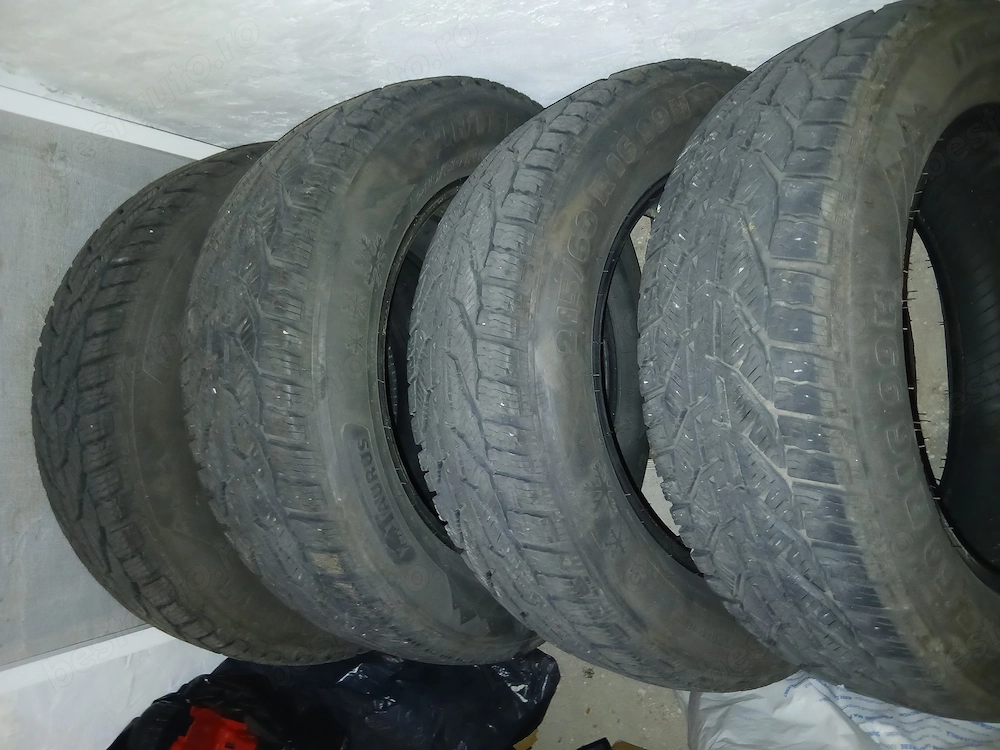 Anvelope iarna Taurus 215/60/R16