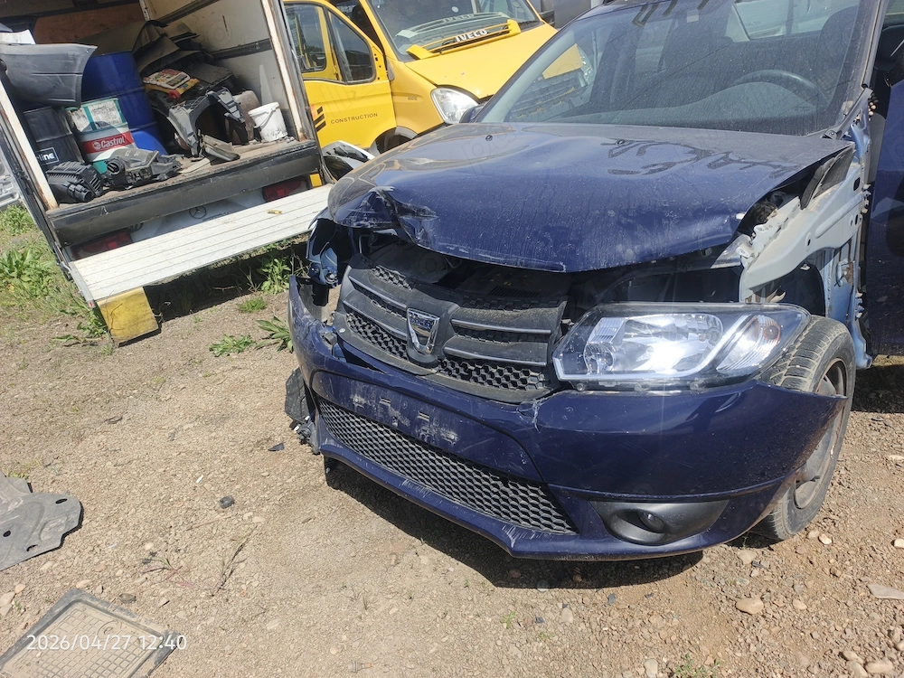 Dezmembrez Dacia Logan 2015 30000km motor cutie impecabile benzina 0.9 turbo