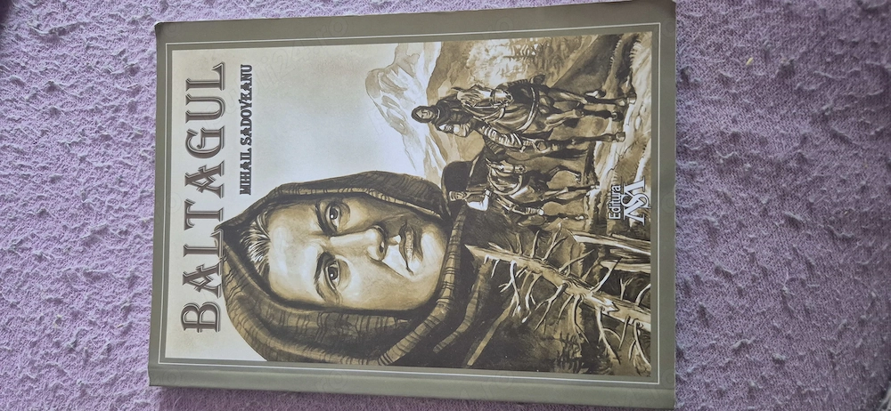 Vand romanul Baltagul.