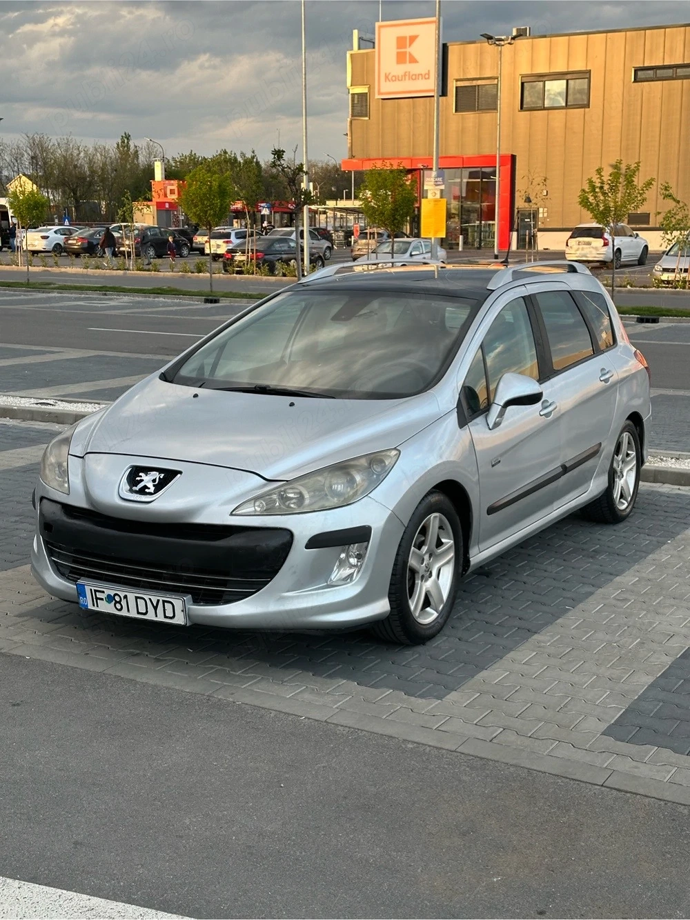 Peugeot 308 - 7 locuri - 2011 - E5 - Navi - Clima - Pilot - Computer - Senzori - etc..