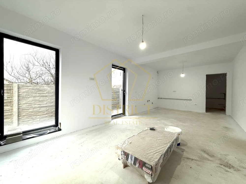 Duplex despartit prin camera tehnica cu 4 camere | Giroc