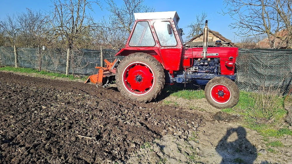 Vand tractor u650