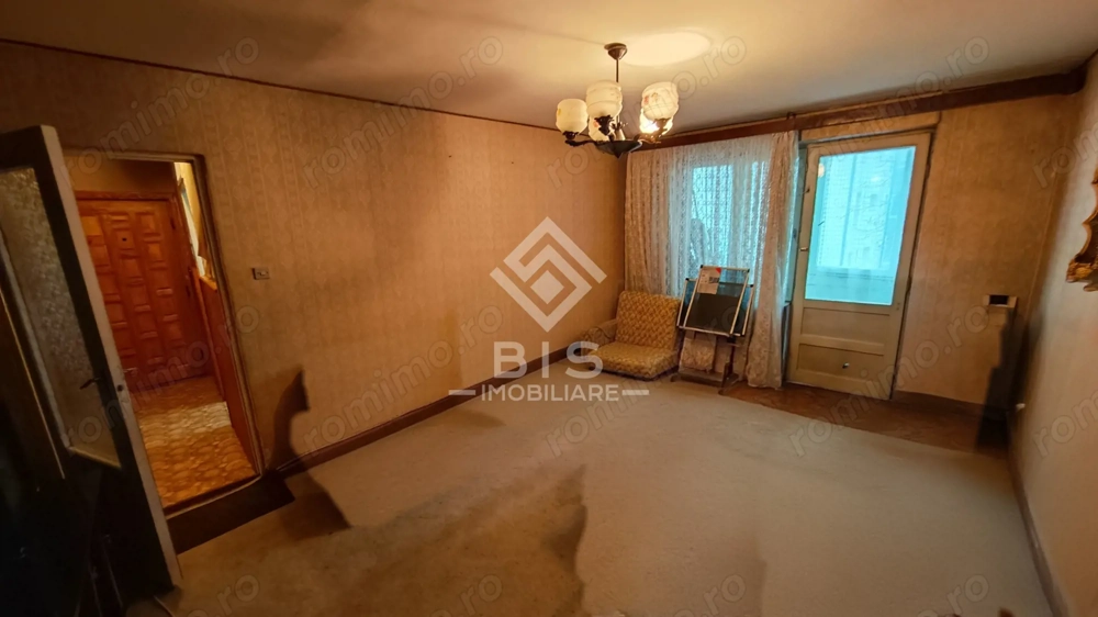 Apartament 4 camere etaj 2