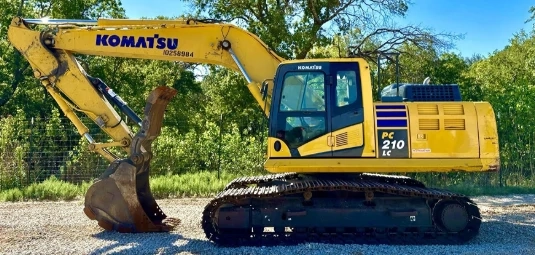 Komatsu PC210LC