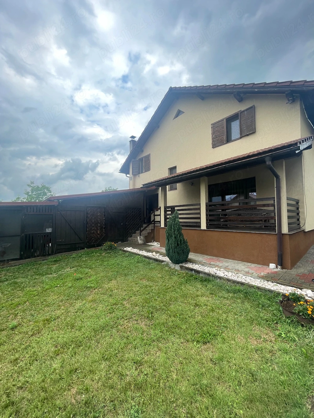 Casa de vanzare in urisor 