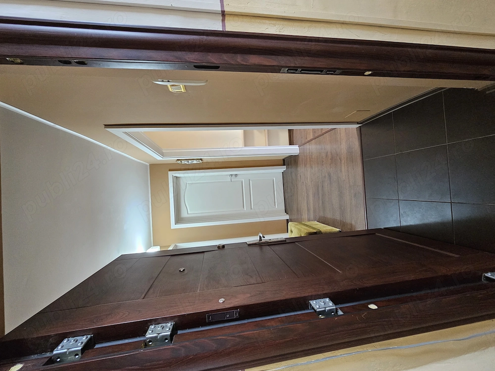 Proprietar vand Apartament cu 3 camere Zona Lipovei