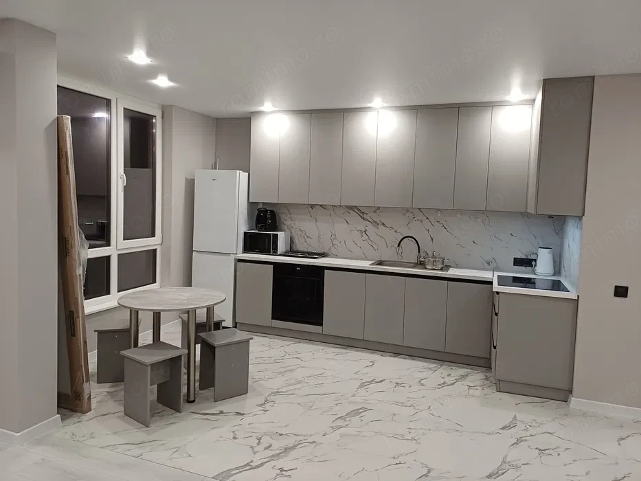 Garsoniera zona Regie 