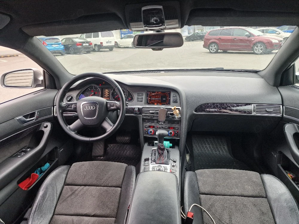 Audi A6 C6 sedan