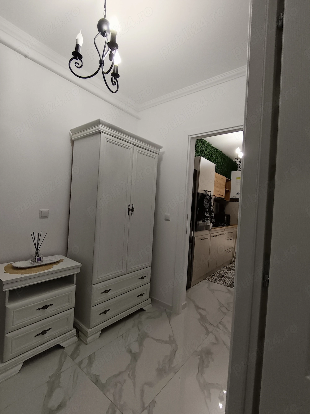 Închiriez apartament 1 cameră regim hotelier perioadă îndelungată