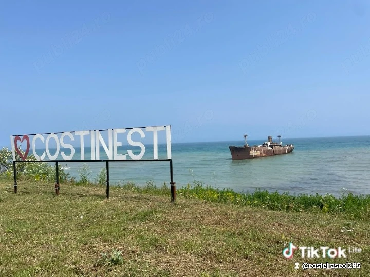 CamerisAngajam in Statiunea Costinesti că Cameriste