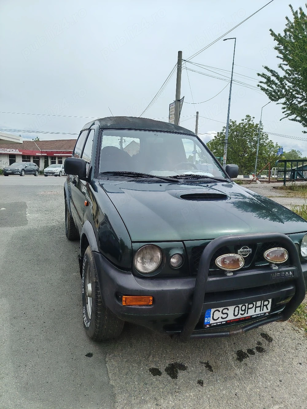 se vinde nissan terrano 2