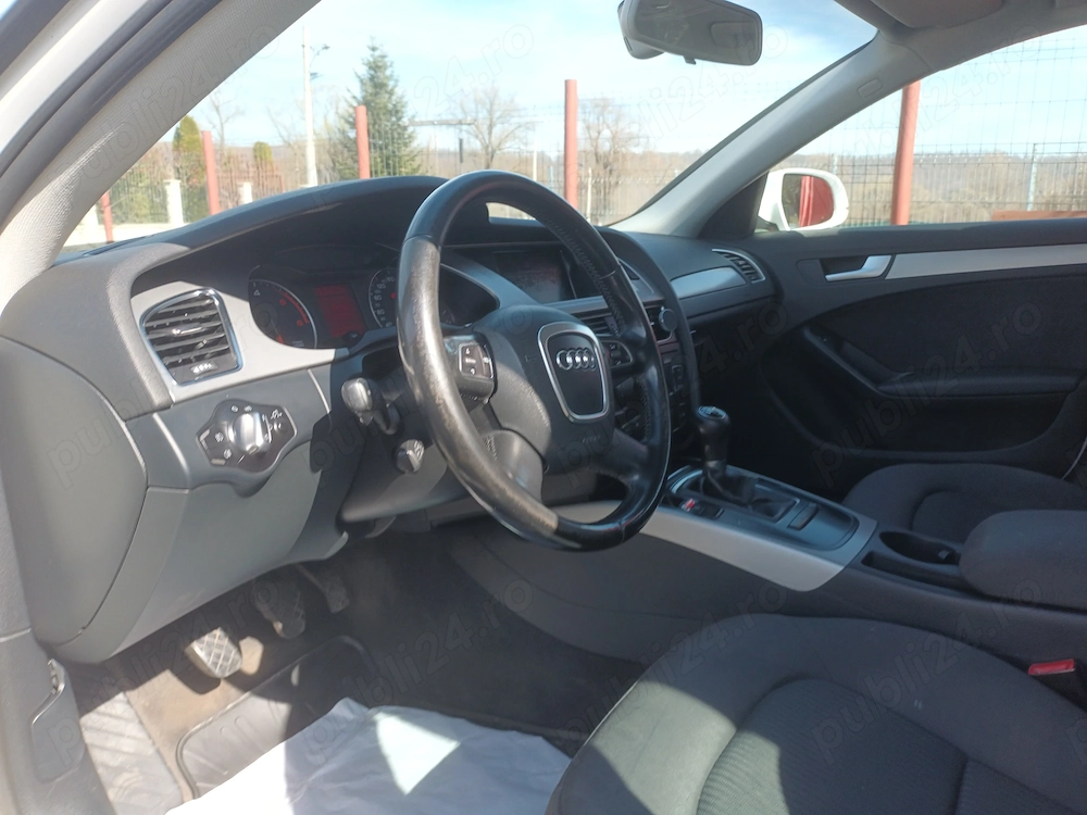 Vand Audi A4 B8 2012