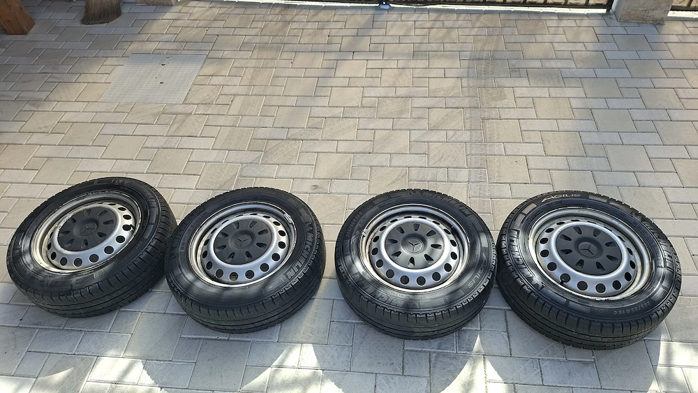 Vand cauciucuri Mercedes Vito