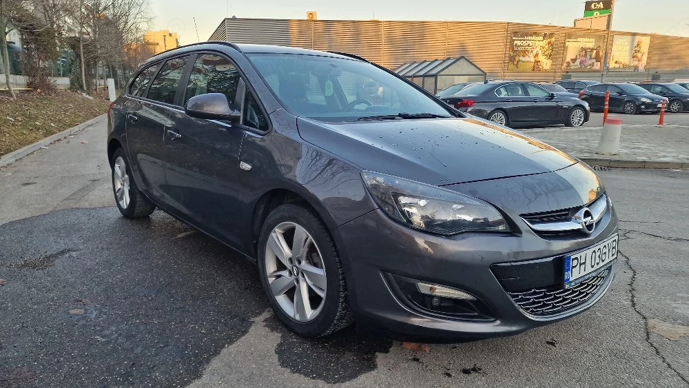 Opel Astra J   2014   1.4 Benzină + GPL din fabrică