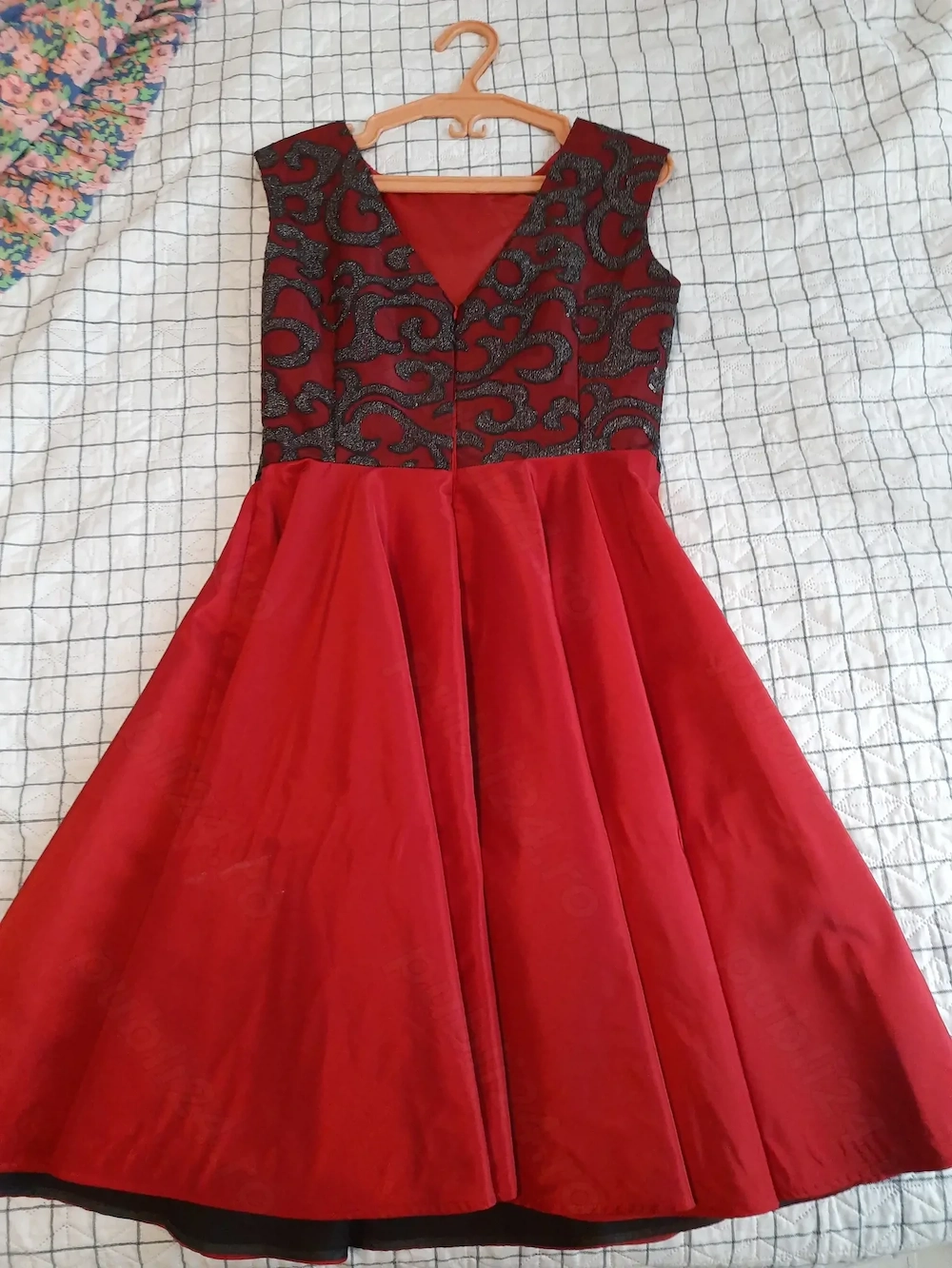 Rochita eleganta marime L