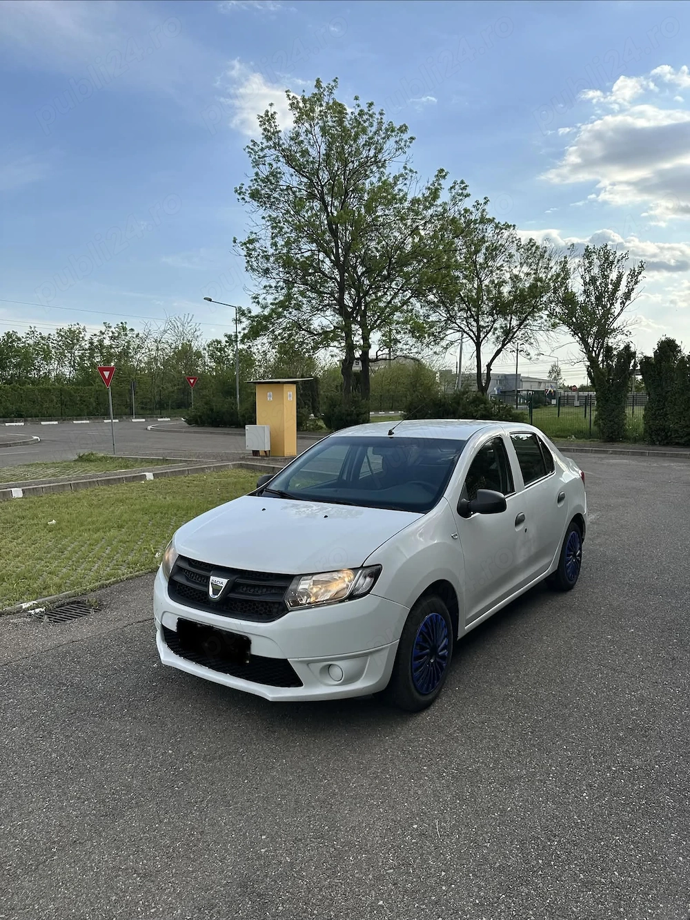 Vand Dacia logan 2    