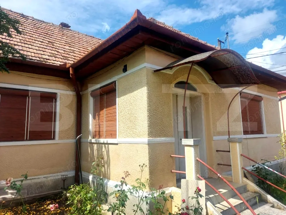 Casă de vânzare în Blaj – 2500 mp teren, 90 mp utili