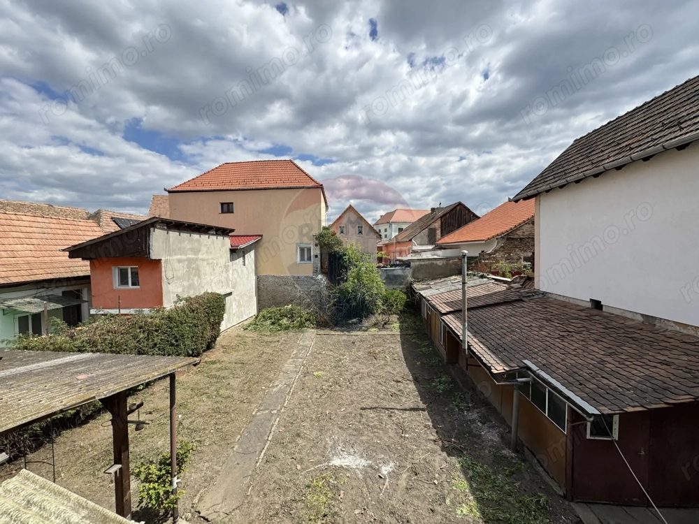 Casă Ultracentrală Singur în Curte,457 mp Teren, str. Brâncoveanu