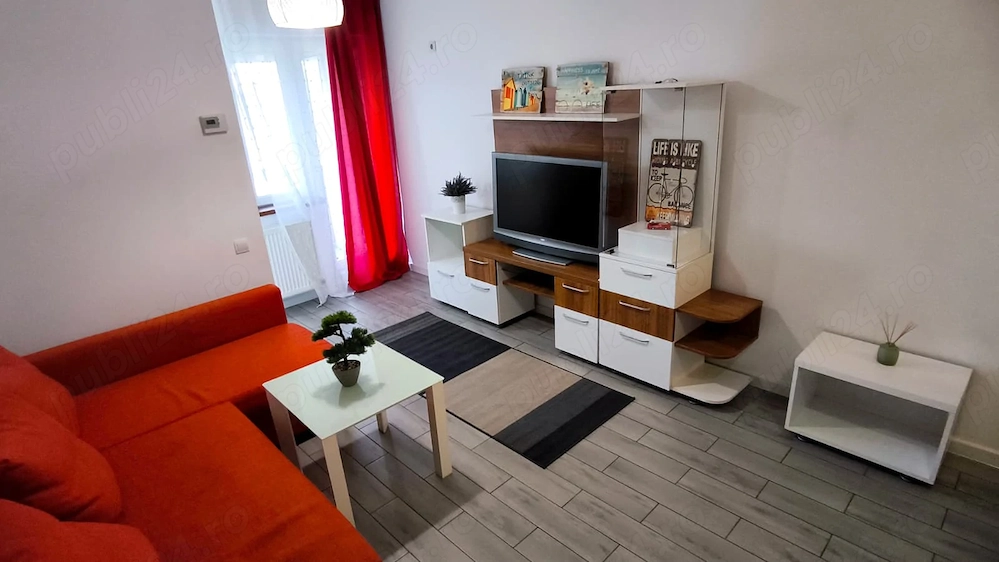 Ofer spre inchiriere Garsonieră Modernă | Bloc 2015 | Zona Trapezului