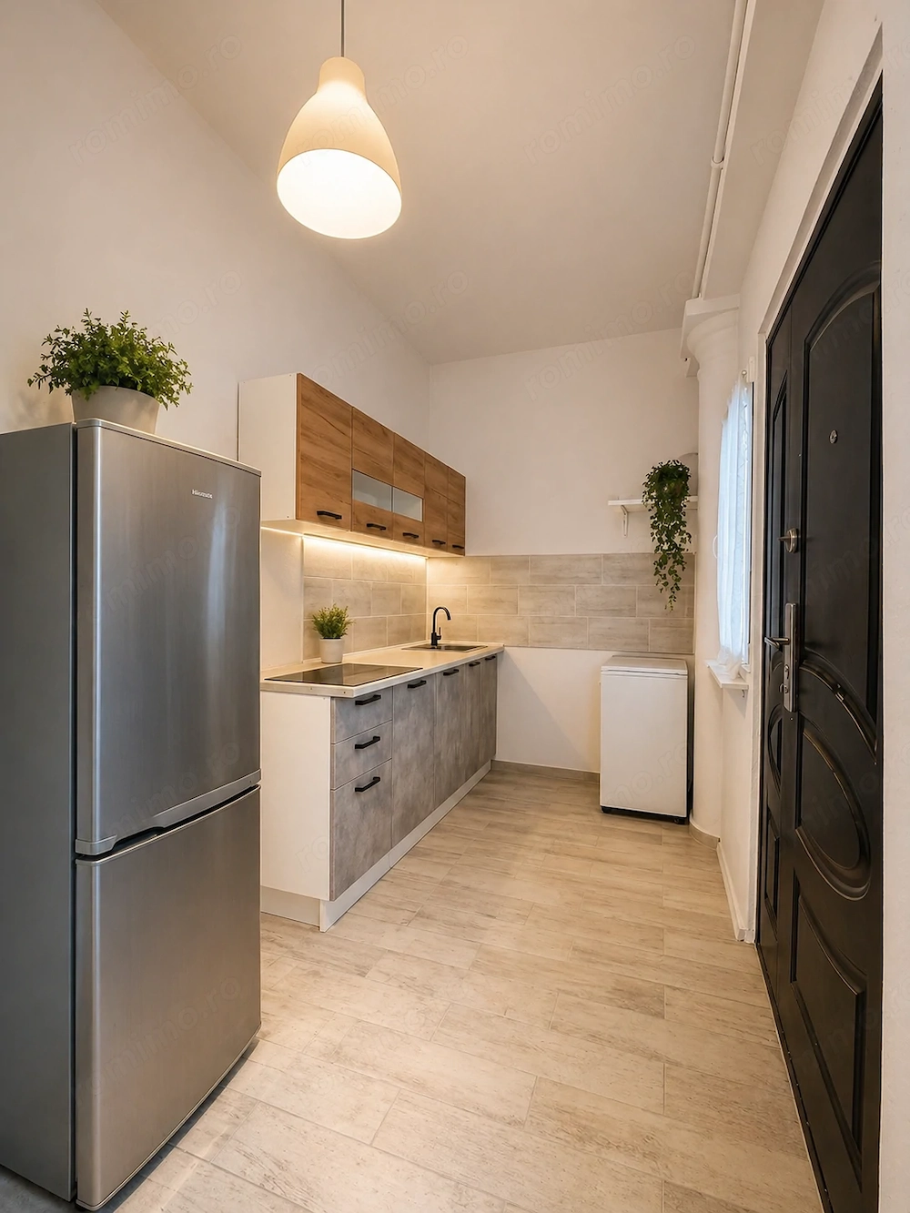 DE ÎNCHIRIAT   Casă situată în Episcopia Oradea - IMOBIHOR 