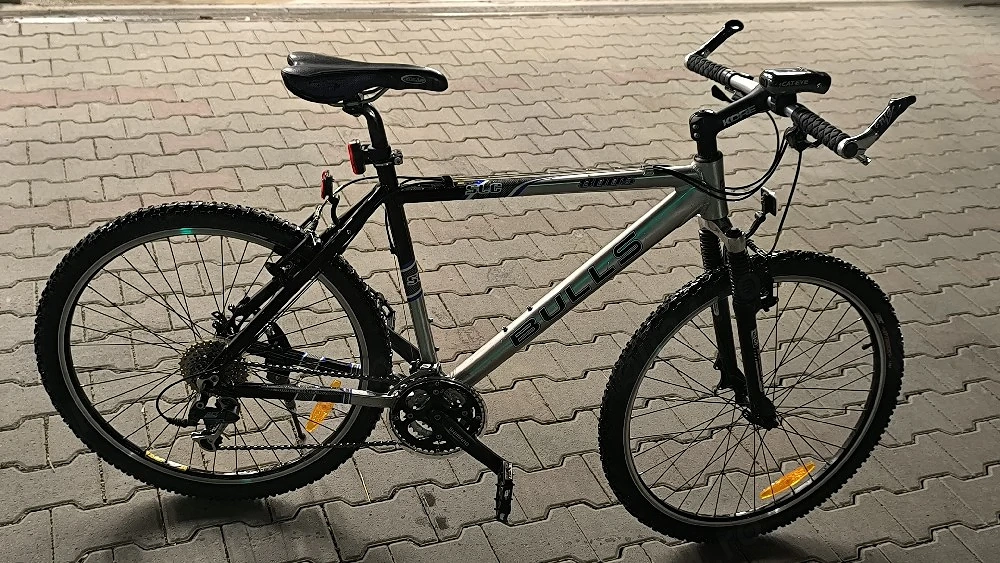 Vând bicicleta Bulls 