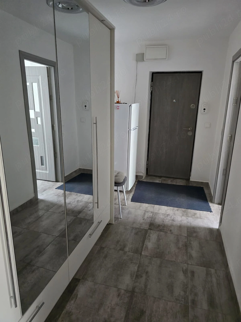 Inchiriez apartament 2 camere centru