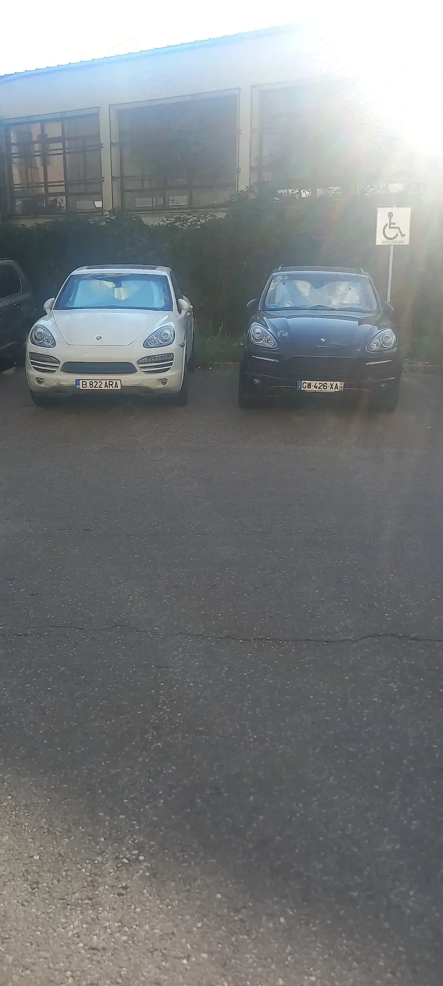 Proprietar vand Porsche Cayenne Turbo, 2011, 500 CP